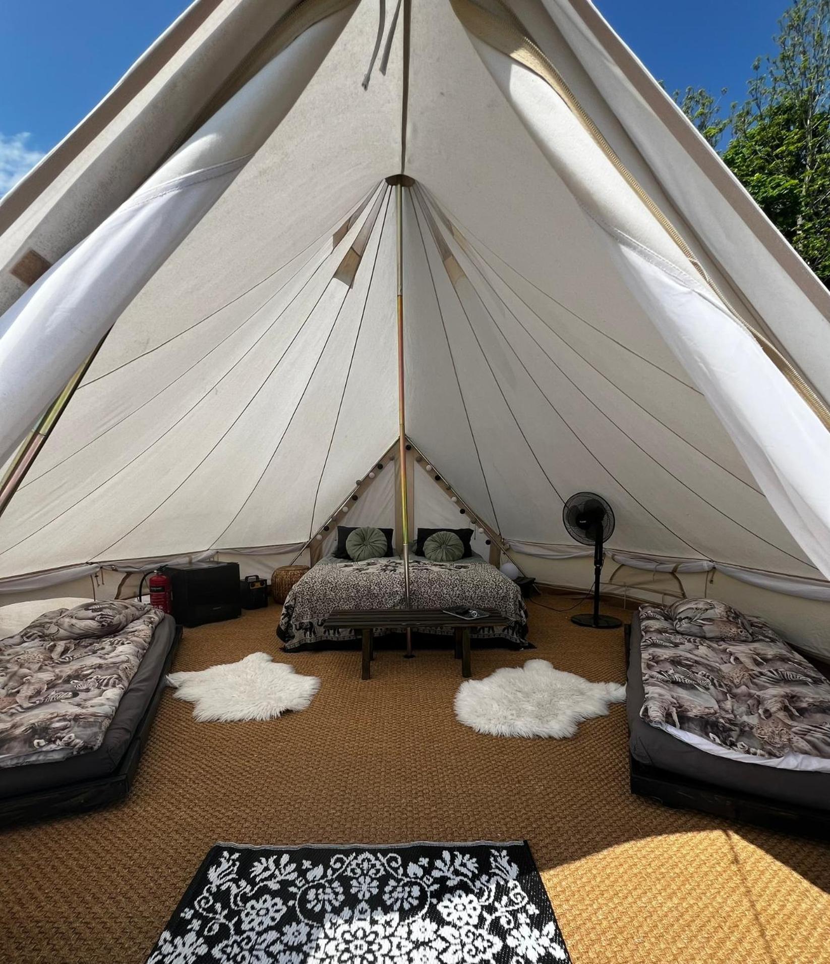 فندق Vaettervy Glamping Habo المظهر الخارجي الصورة