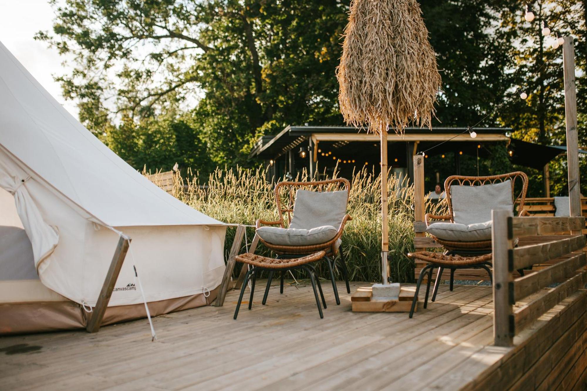 فندق Vaettervy Glamping Habo المظهر الخارجي الصورة