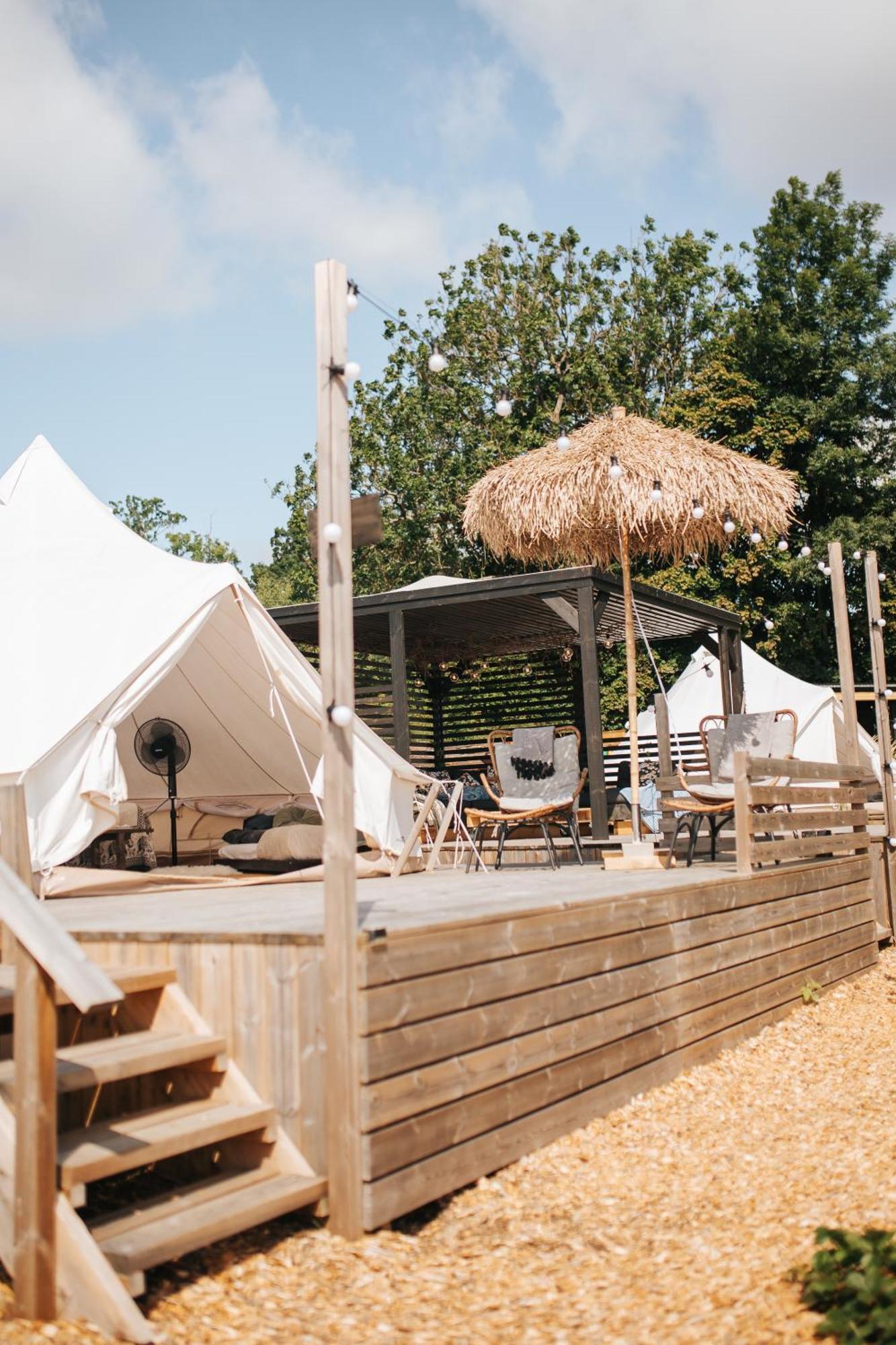 فندق Vaettervy Glamping Habo المظهر الخارجي الصورة
